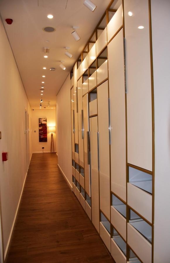 Hotel Ergi'S Дуррес Екстер'єр фото